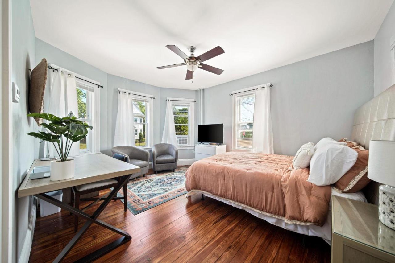Cozy Up In 5Br Apt Near Charming Oak Square Boston Exterior foto